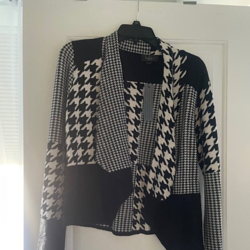 Charming Houndstooth Cardigan
